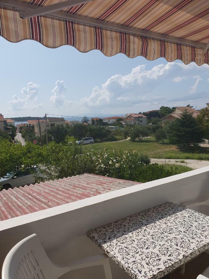 Apartments Slavica Раб Екстер'єр фото