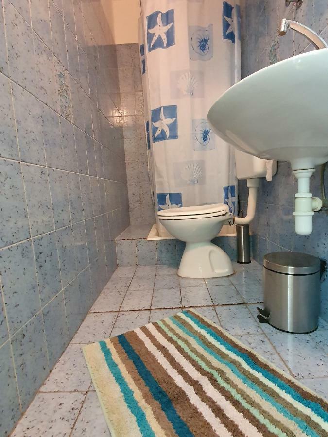 Apartments Slavica Раб Екстер'єр фото